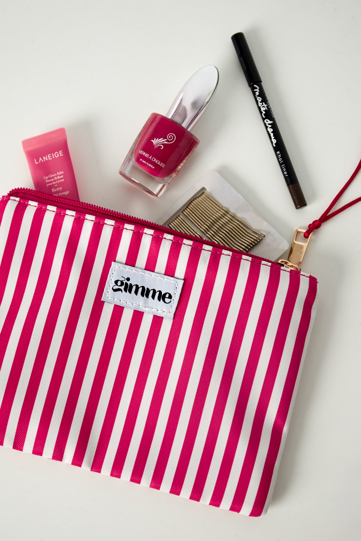 Flacher Kulturbeutel mit schmalen Streifen