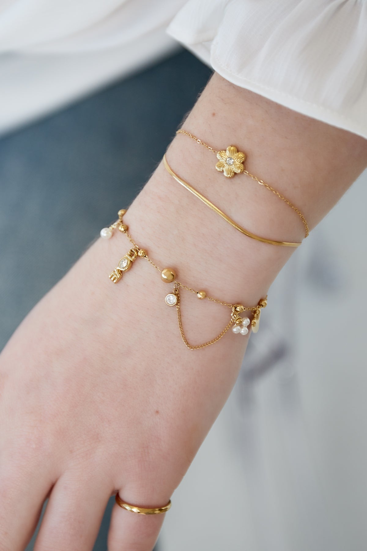 Verbundenes Liebesarmband - Goldfarben