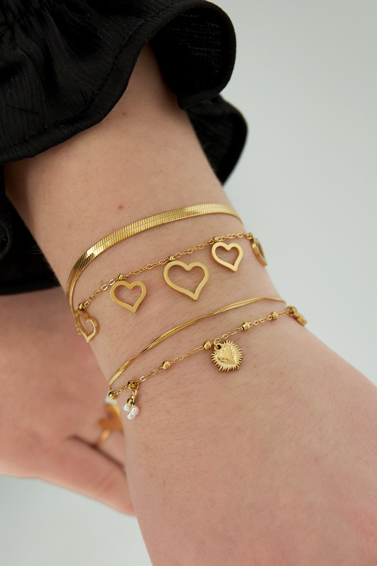 Doppeltes Armband mit Herzanhänger - Goldfarben
