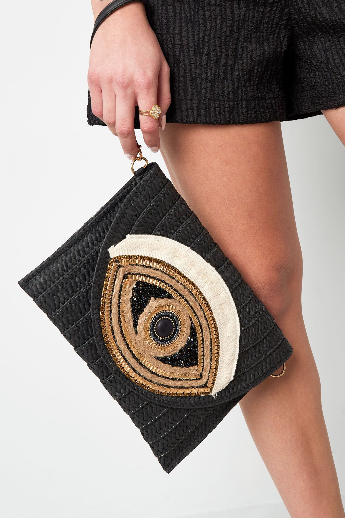 All Eyes on You this Summer Tasche