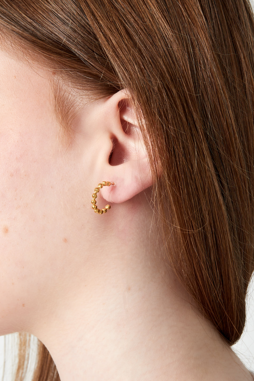 Glänzende Perlen-Clip-Ohrringe